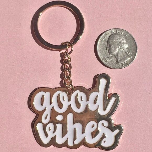 Good Vibes Gold Keychain - Picture 3 of 5